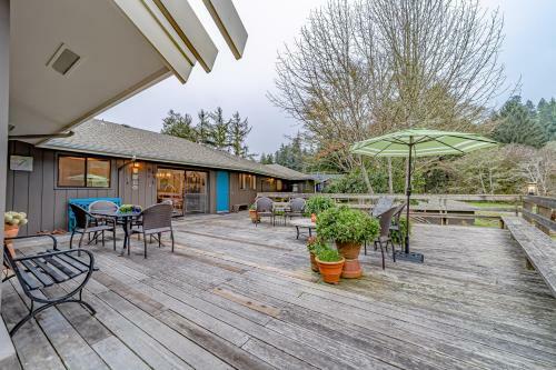 Mimi's Ranch House