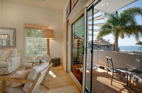 Sunsetter - 305 First St