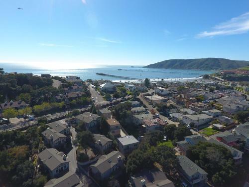 Avila Beach Gem - 194sanl