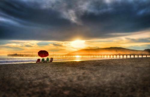 Avila Beach Gem - 194sanl