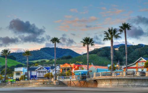 Avila Beach Gem - 194sanl