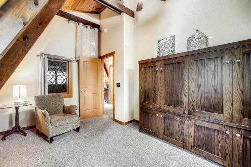 Blue Lake Springs Retreat