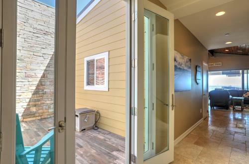 Beach Front In Avila - 370frnt