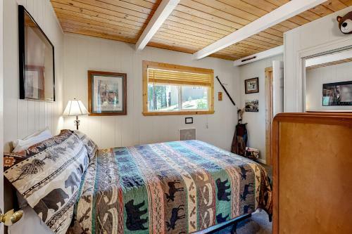Beary Happy Cabin