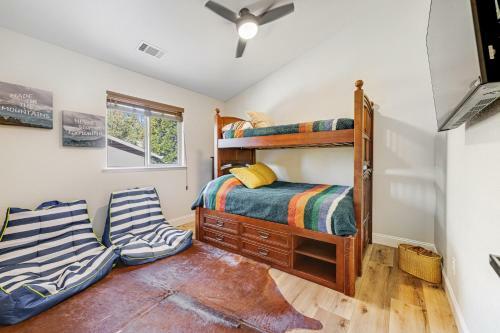 Blue Mountain Hideaway