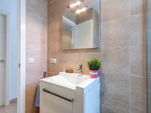 Apartment Requesens 160
