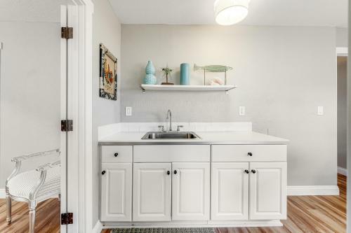 Whaleship Harbor View