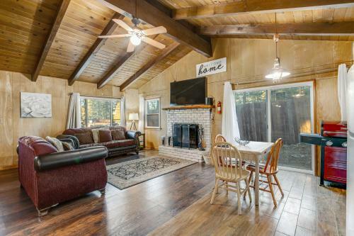 Woodsmoke Hideaway