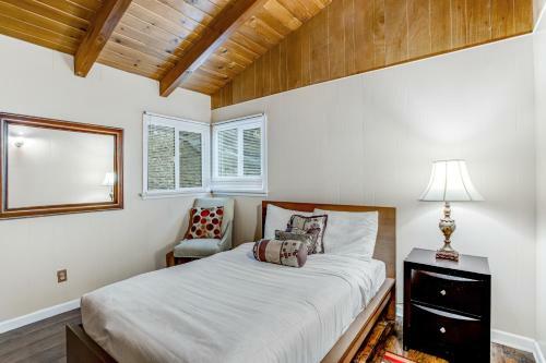 Woodsmoke Hideaway
