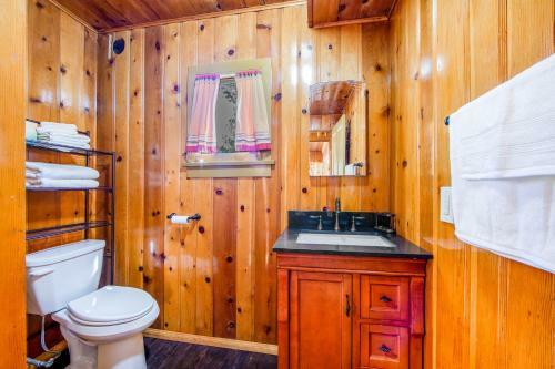 Knotty Pine Tavern
