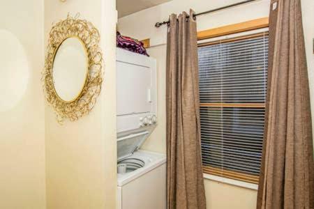Doormat Vacation Rentals - Robinhood Retreat 2