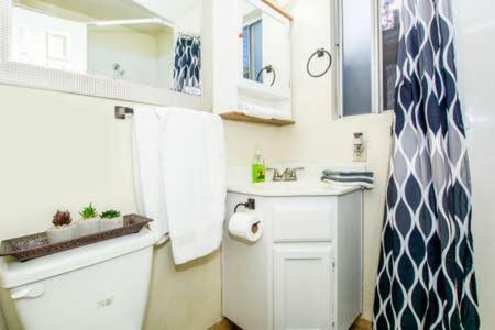 Doormat Vacation Rentals - Robinhood Retreat 2