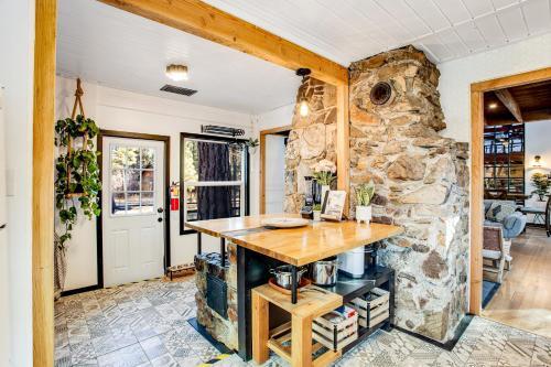 Big Bear Corner Cabin