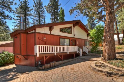 Doormat Vacation Rentals - Sherwood Chalet