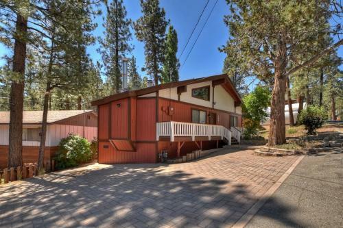 Doormat Vacation Rentals - Sherwood Chalet