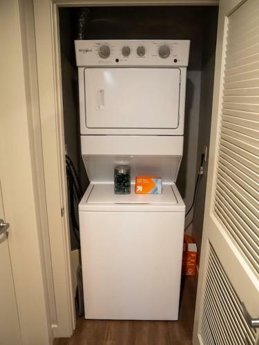 Apartamento Smart & Luxurious ~ Mins To Disney ~ Queen Beds