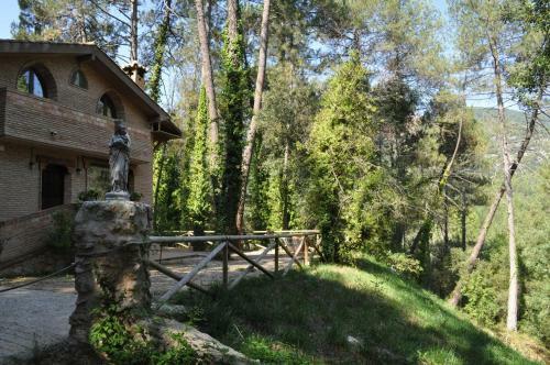 Casa Rural Ermita Santa Maria de La Sierra