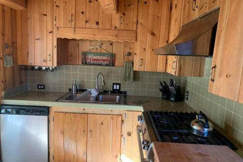 Memories In The Making At The Moonridge Cabin!