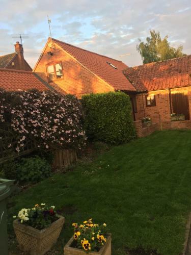Hostal Willow Tree Cottages