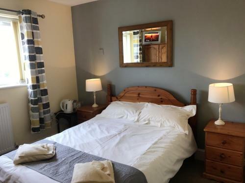 Hotel Halfway House Inn Country Lodge
