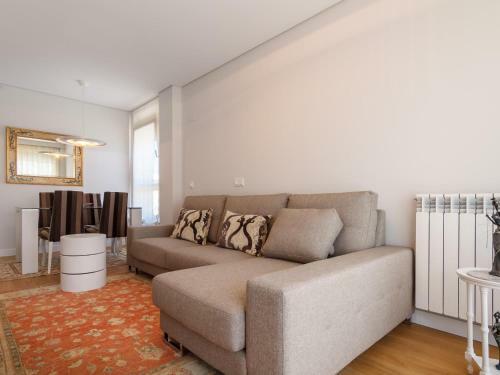 Apartamento A Estrenar Amplio Con Piscina Terraza Y Parking