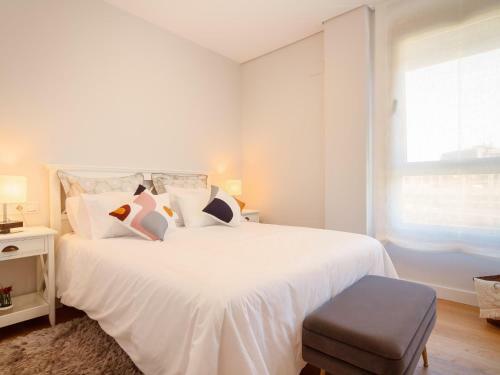 Apartamento A Estrenar Amplio Con Piscina Terraza Y Parking