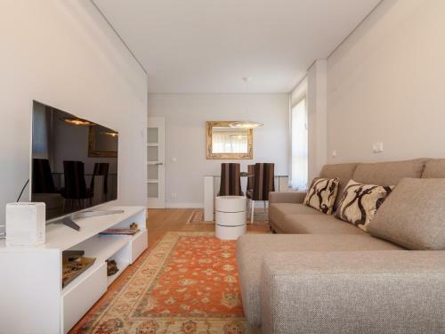 Apartamento A Estrenar Amplio Con Piscina Terraza Y Parking