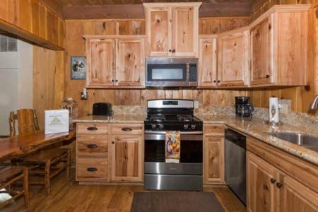 Doormat Vacation Rentals - Moonridge Mountain Manor