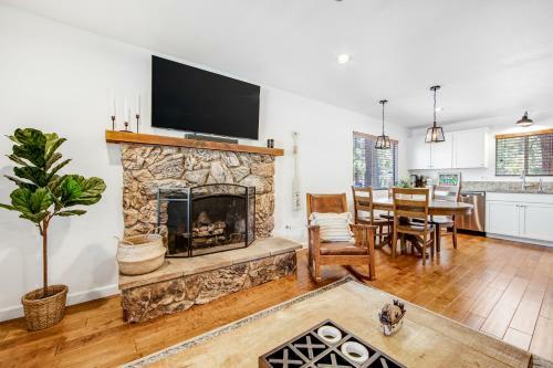 Bearfoot Summit Haus