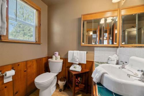 Rosy Cozy Cabin