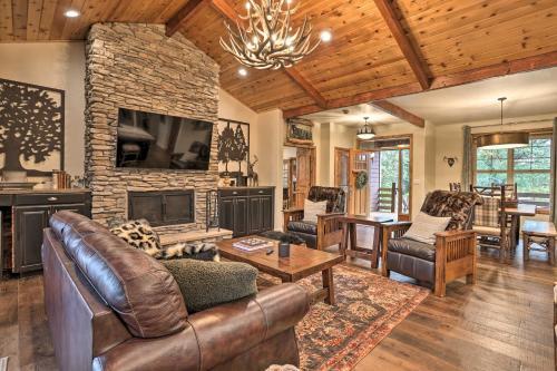 Spacious Mtn Retreat - 5 Mi To Big Bear Lake!
