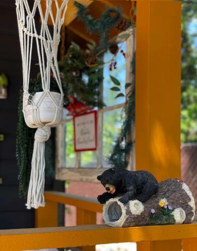 Bear Cabin-central Ac, Play Deck, Jacuzzi