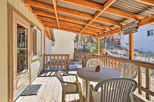 Homely Pet-friendly Abode, 3 Mi To Skiing!