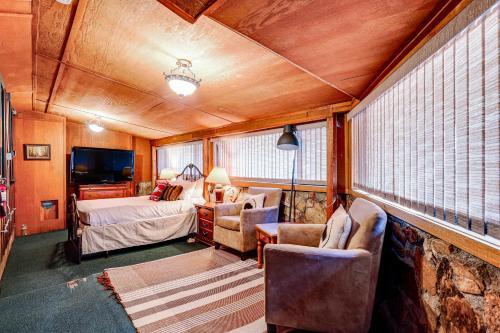 Hobbit House In Big Bear