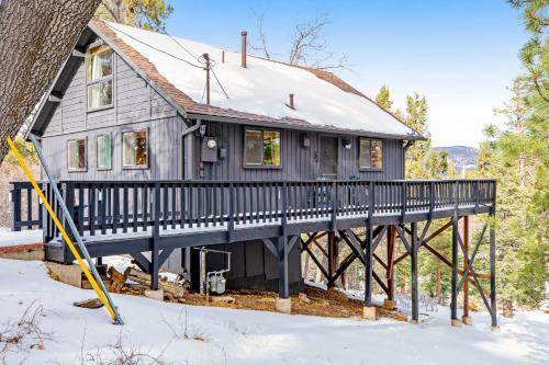 Black Raven Cabin