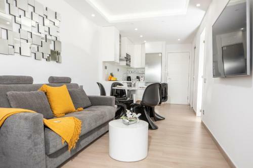 Luxury Apartment Boutique In Torres Del Sol