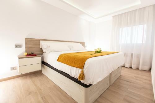 Luxury Apartment Boutique In Torres Del Sol