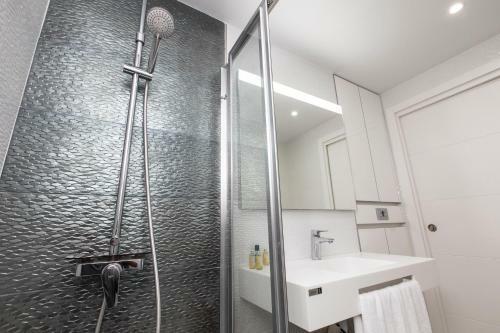 Luxury Apartment Boutique In Torres Del Sol