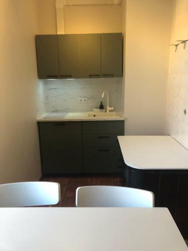 Aia Apartment
