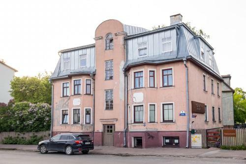 Artists Apartment Near Telliskivi Creative Centre