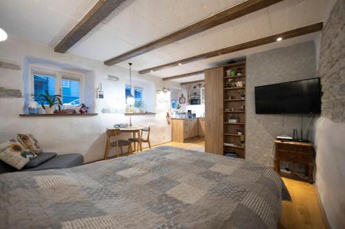 Like Home Apartments Salme 31