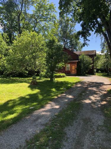 N�mme Apartments