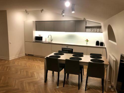 Great Apartament In A Heart Of Tallinn