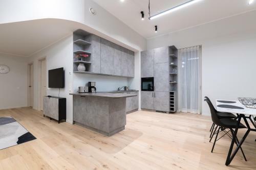 Dashaus 2 Bedroom Apartment