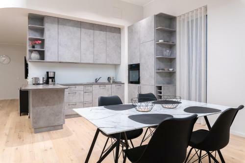 Dashaus 2 Bedroom Apartment