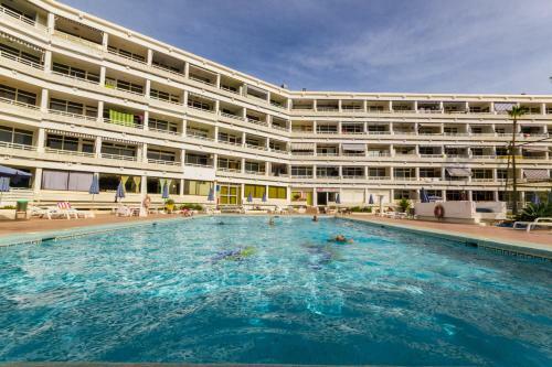Seaview Friendly Apartment