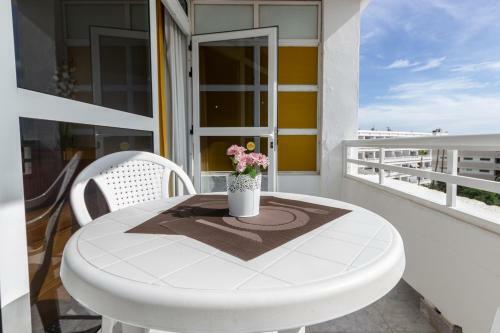 Seaview Friendly Apartment
