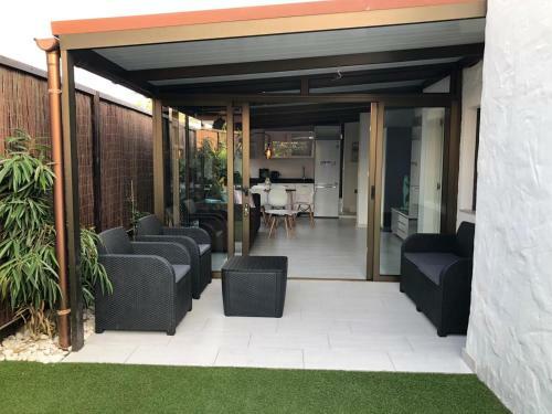 Villa Bungalow Atos With Private Garden