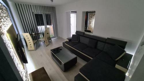 Raven Apartment