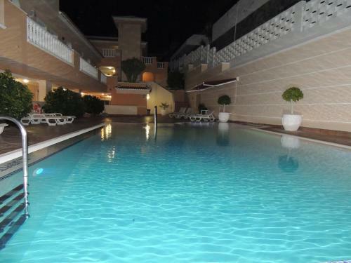Apartamento Romantic Retreat With Marine View
